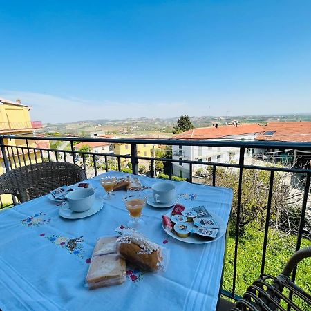 Casa Vacanze Con Vista Panoramica Frassinello Eksteriør billede