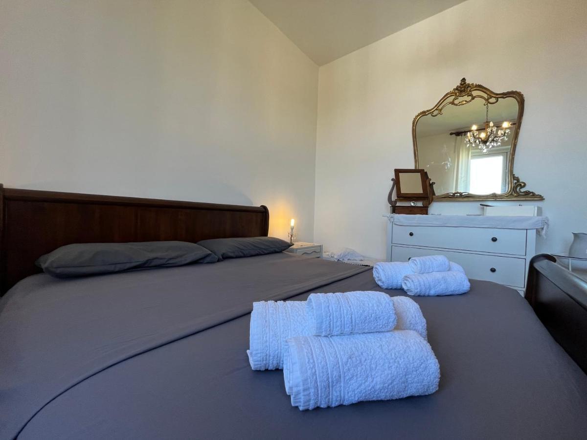 Casa Vacanze Con Vista Panoramica Frassinello Eksteriør billede